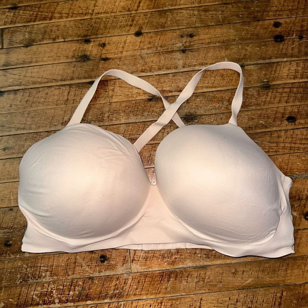 Victoria’s Secret nude padded no wire 38DDD bra